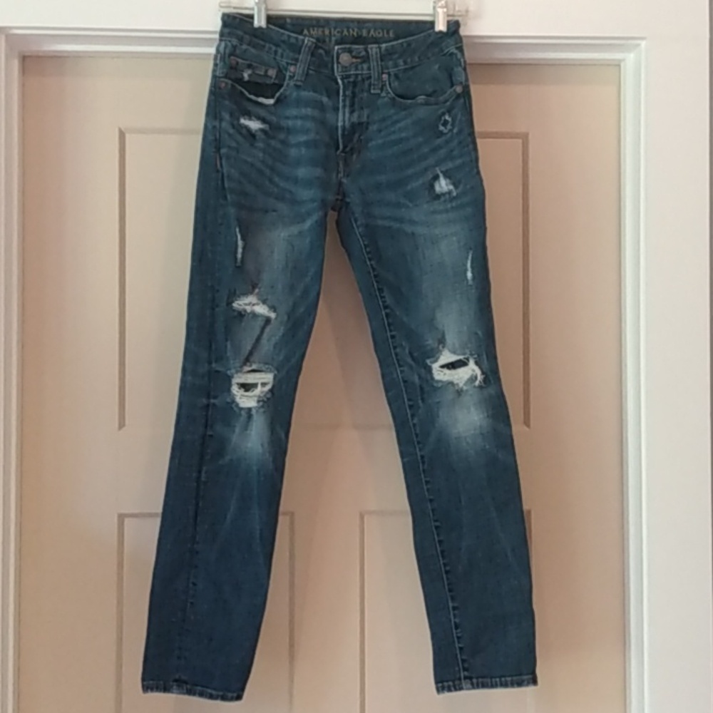 American eagle 28x30 blue jeans